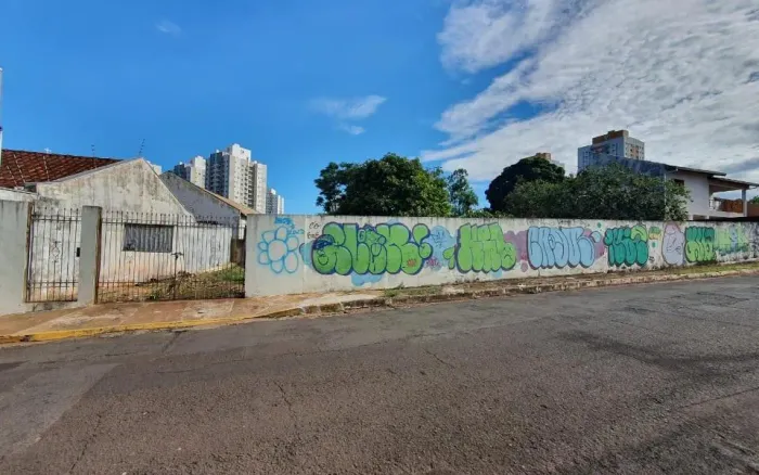Campo Grande - Terreno Padrão - Monte Castelo