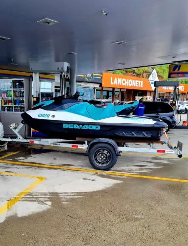 Jet ski seadoo gti 130