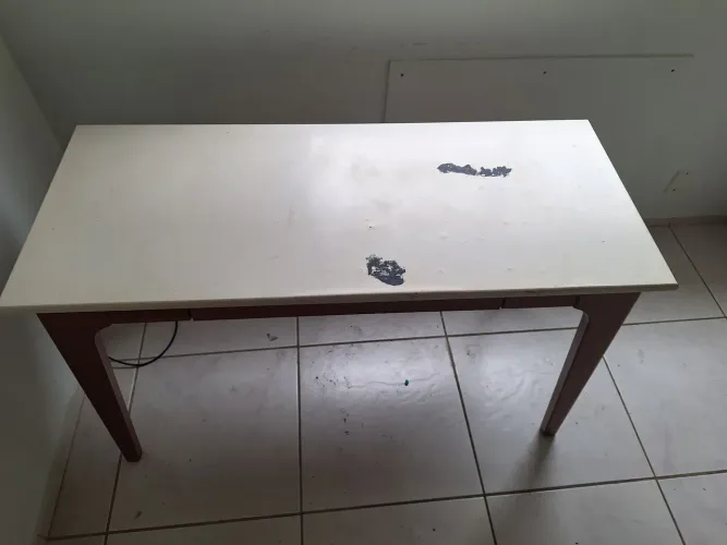 Mesa escrivaninha