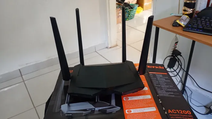 Roteador tenda ac1200 semi novo