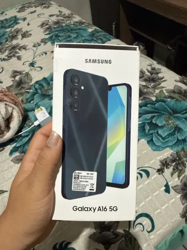 Vende - se A15 e A16 