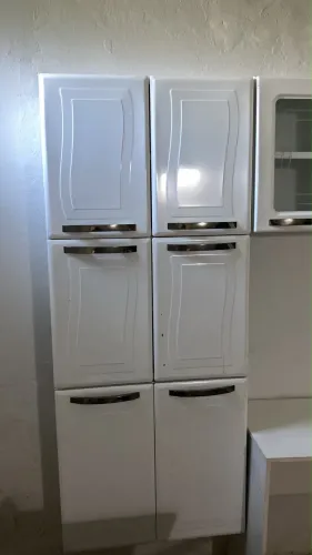 Vende - se armário