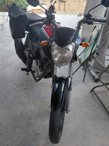 YBR factor 125 praticamente nova