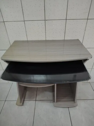 Vendo mesa para computador
