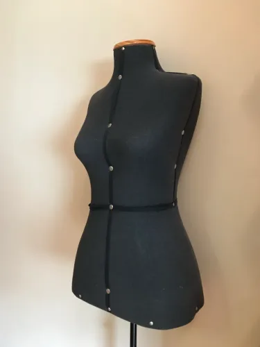 Manequim de costureira 42