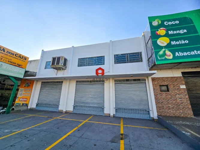 Galpão Comercial para Alugar no Jardim Guanabara | 360 m² | Mezanino e Escritório