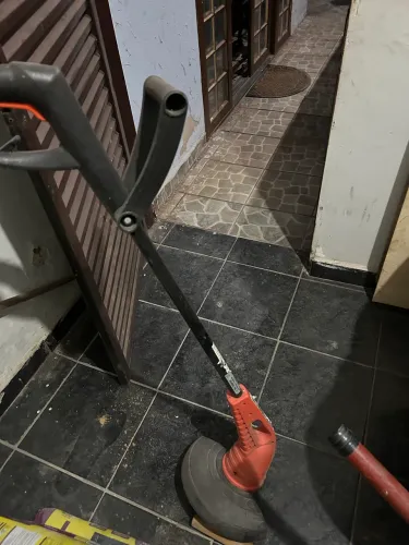 Roçadeira 110v