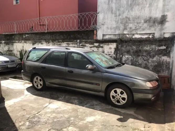 Renault Laguna Nevada RT/ RXE 2.0s 16V 1997