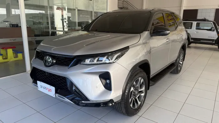 Toyota Hilux SW4 Diamond 2.8 TB 4X4 Die. Aut. 2022