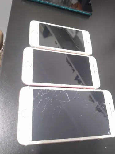 iPhone pra retirada de peças