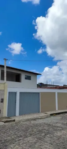 Casa Duplex com 5/4 Suite em terreno de 200 m² à venda em Parnamirim