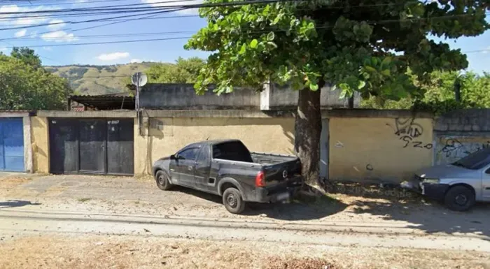 Vendo 01 terreno na Cesário de melo próximo a estação de trem de paciência