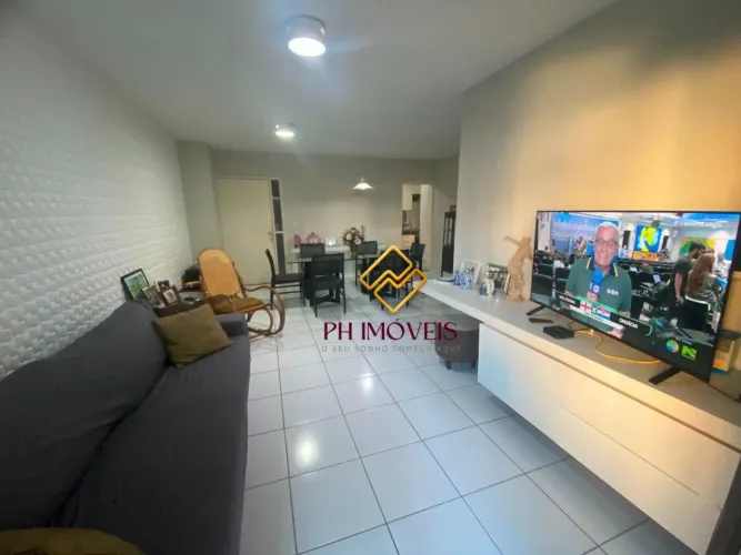 Apartamento com 3 suítes sendo 2 reversíveis na Ponta Verde - 110m²