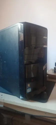 Pc mediano para retirada de peças ou para uso