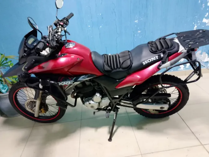 Vende - se Moto