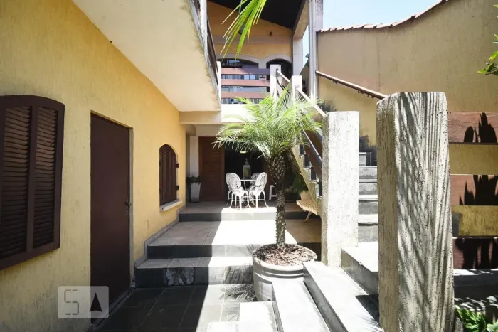 Casa à Venda - Vila Sônia, 5 Quartos, 300 m2