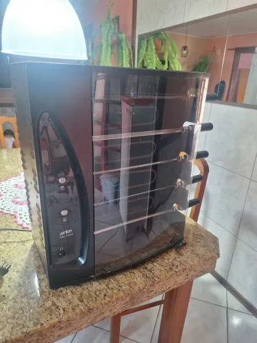 Churrasqueira Arke elétrica  220v.