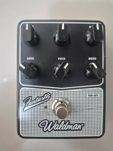 Vendo/Troco Pedal Amp Waldman Fantastic FAN-6FX