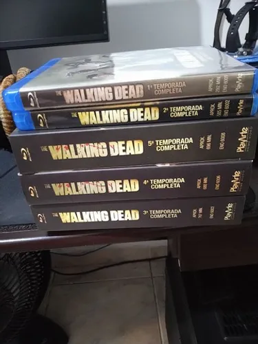 Pacote com 5 temporadas blue-ray The Walking Dead