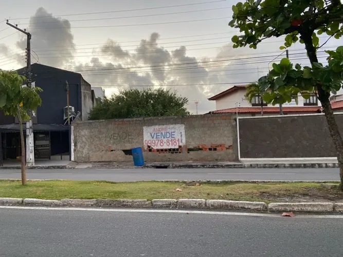 Casa na Avenida Acrisio Cruz com duas frentes, treze de julho salgado filho 550 m2