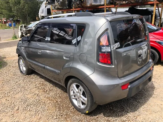 Kia Soul 1.6 2010 Gasolina Manual 124cvs vendido em peças