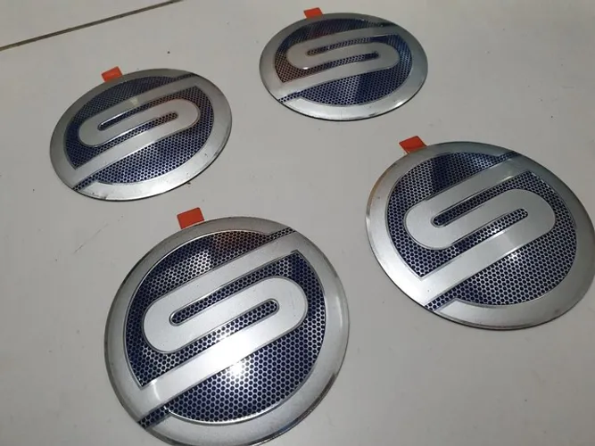 Rodas scorro emblemas calotas novos originais 