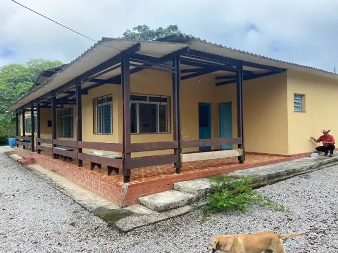 Sitio em Biritiba-Mirim com LAREIRA 