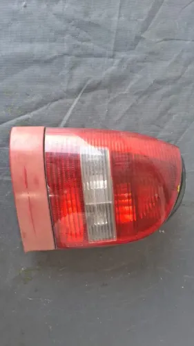 Lanterna L E . Volks Gol 99/05