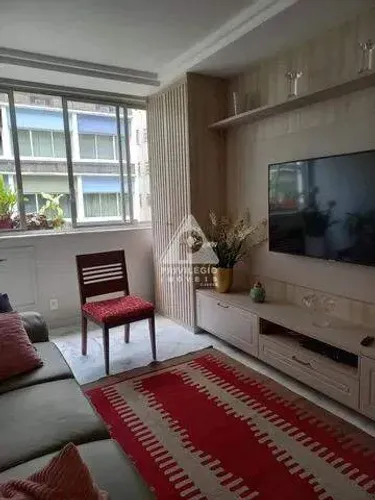 Apartamento 3 quartos em Copacabana.