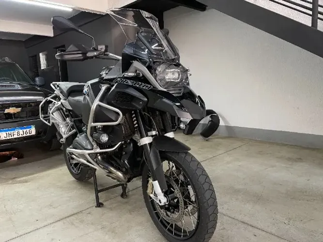 BMW R1200 GS MUITO NOVA