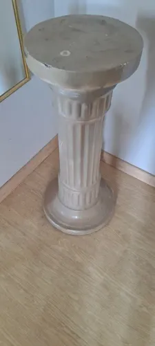 Coluna Grega  Classica Em Cimento Para Decoração De Jardins E Fachadas