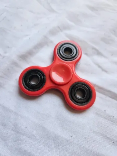 Hand spinner