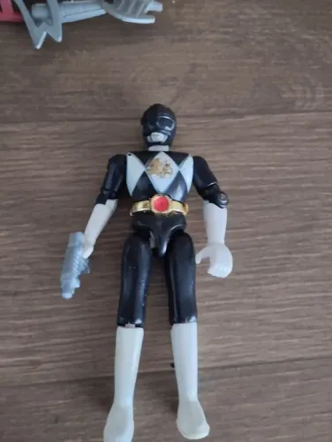 Boneco Power Rangers - Ranger Preto - Coleção