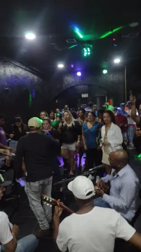 Alugo Bar Noturno Montado