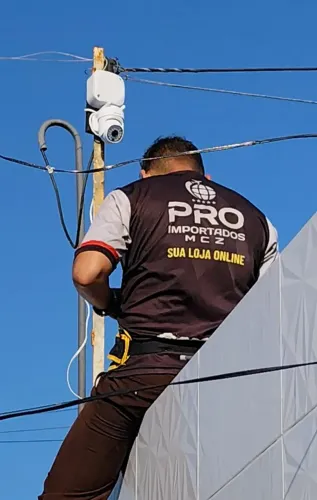 Serviço de instalação de câmeras 