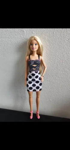 Boneca barbie feshionista