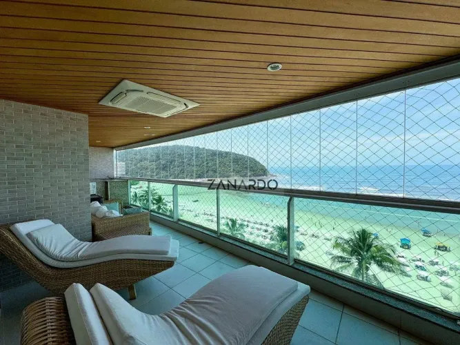 Apartamento pé na areia para venda no condomínio da Riviera de São Lourenço