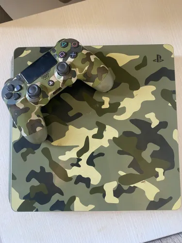 Ps4 Slim edição limitada Call of Duty WWII