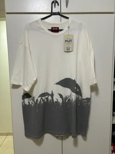 Camiseta Oakley x Piet Baile