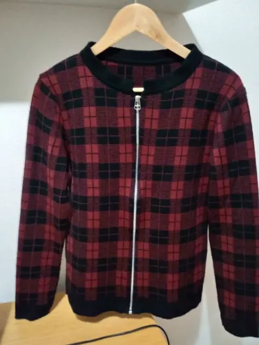 Casaco tricô xadrez vermelho e preto feminino tamanho M 40/42