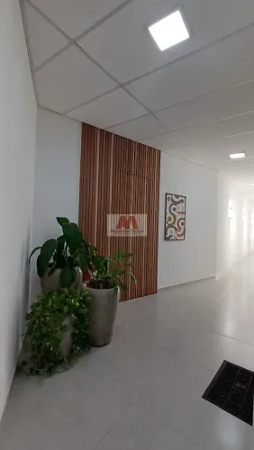 Salas Comerciais Estr. Cachamorra Alugo