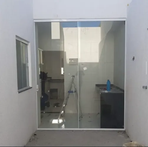 Porta de Vidro de Correr para Área Externa