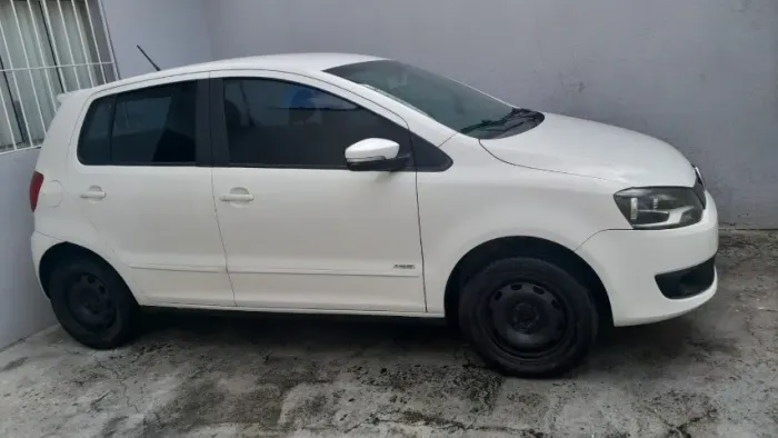 Volkswagen Fox Bluemotion 1.0 MI Total Flex 12V 5P 2014