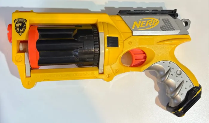 Nerf Maverick REV-6 N-Strike Lançador de Dardos
