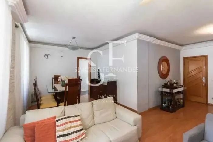 Tijuca - Rua Babilônia - Apartamento 3 quartos, 1 suíte, varanda, 1 vaga.
