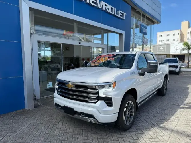 Chevrolet Silverado High Country 5.3 V8 AWD Aut. 2025