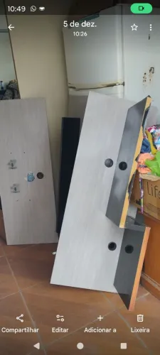 Painel para tv usado precisa retoques fita adesiva tamanho total 47 " 