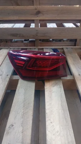 LANTERNA TRASEIRA KIA CERATO LADO ESQUERDO 19/22 SEDAN CANTO