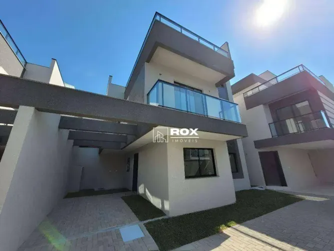 Sobrado Triplex com 3 quartos à venda, 135 m² - Santa Felicidade, Curitiba/PR