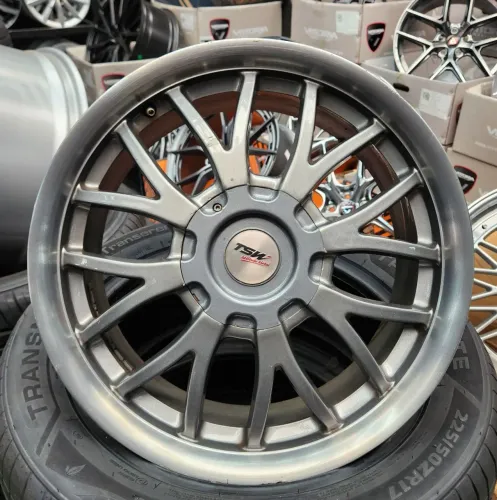 Jogo de rodas TSW KYALAMI aro 17 - 5x100/114 - seminovas